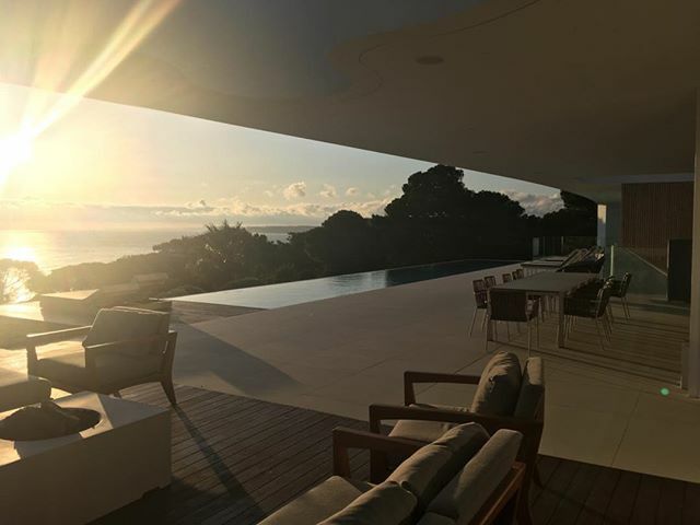 RajGillJourno's tweet photo. Evening shot #infinitypool #infinitypoolgoals #infinitypooleurope @luxmarelagos #travel #traveling #visiting #instatravel #instago #instagood #trip #holiday #photooftheday #fun #travelling #tourism #tourist #instapassport #instatraveling #mytravelgram #t… https://t.co/0OWzsNXqio https://t.co/naKNKdYAcR