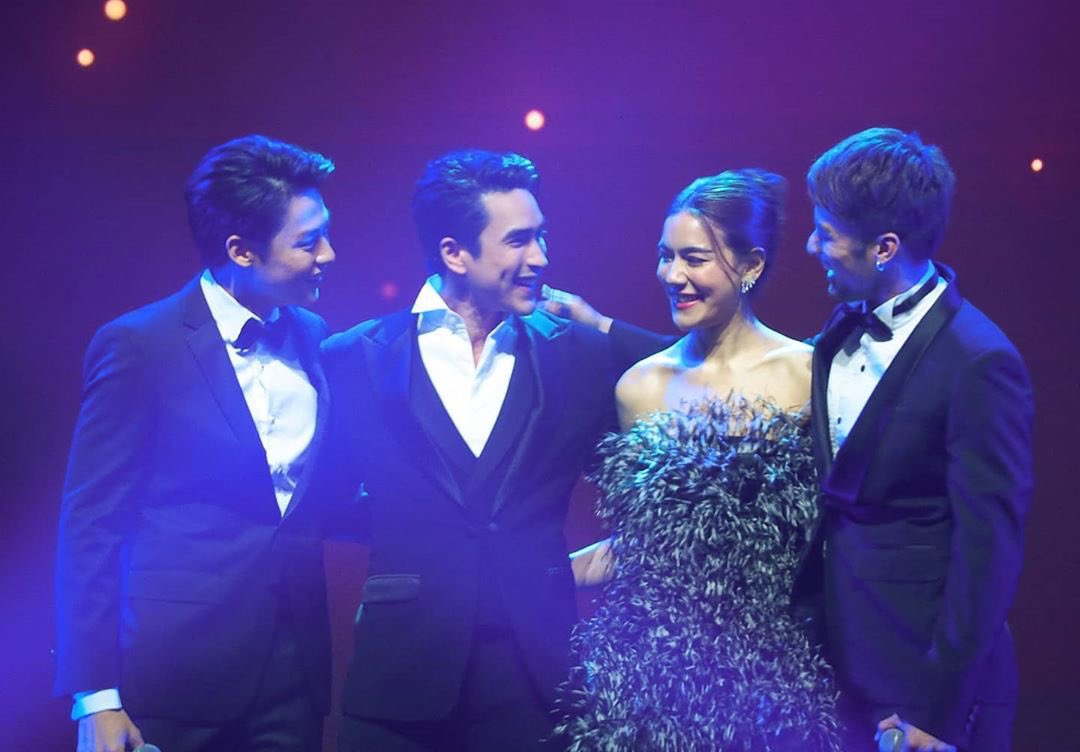 Markpprin's tweet image. ดิน น้ำ ลม ไฟ แฝด 4 แห่งบ้านอดิศวร ✨
#หมากปริญ #คิมเบอร์ลี่ #บอยปกรณ์ #ณเดชน์ #4หัวใจแห่งขุนเขา #เปิดวิกบิ๊ก3 

cr. plaminii , bo_bobie