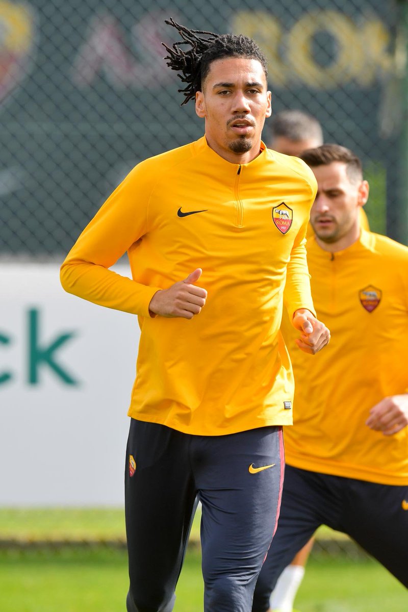 ASRomaArabic's tweet photo. التدريبات مستمرة من أجل مواجهة #روما_بولونيا! 🏃♂️🏃♂️
#روما https://t.co/rBn5Qyyi3m