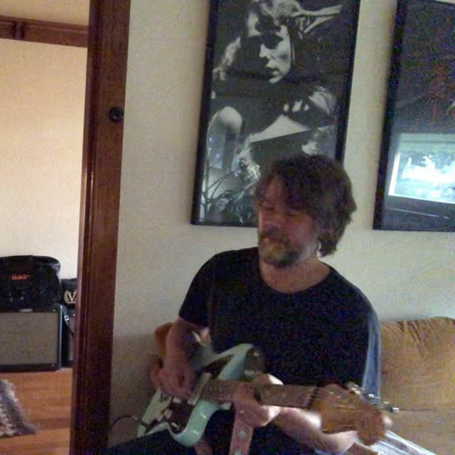 JacobXCMusic's tweet photo. Waffle with #Jazzmaster and trusty #rolandcube #guitarlife #licks #guitarwaffle #kinmanpickups #vintera Watch #Instavideo:https://t.co/CP8PhKL4FL https://t.co/VxrrrViV9A