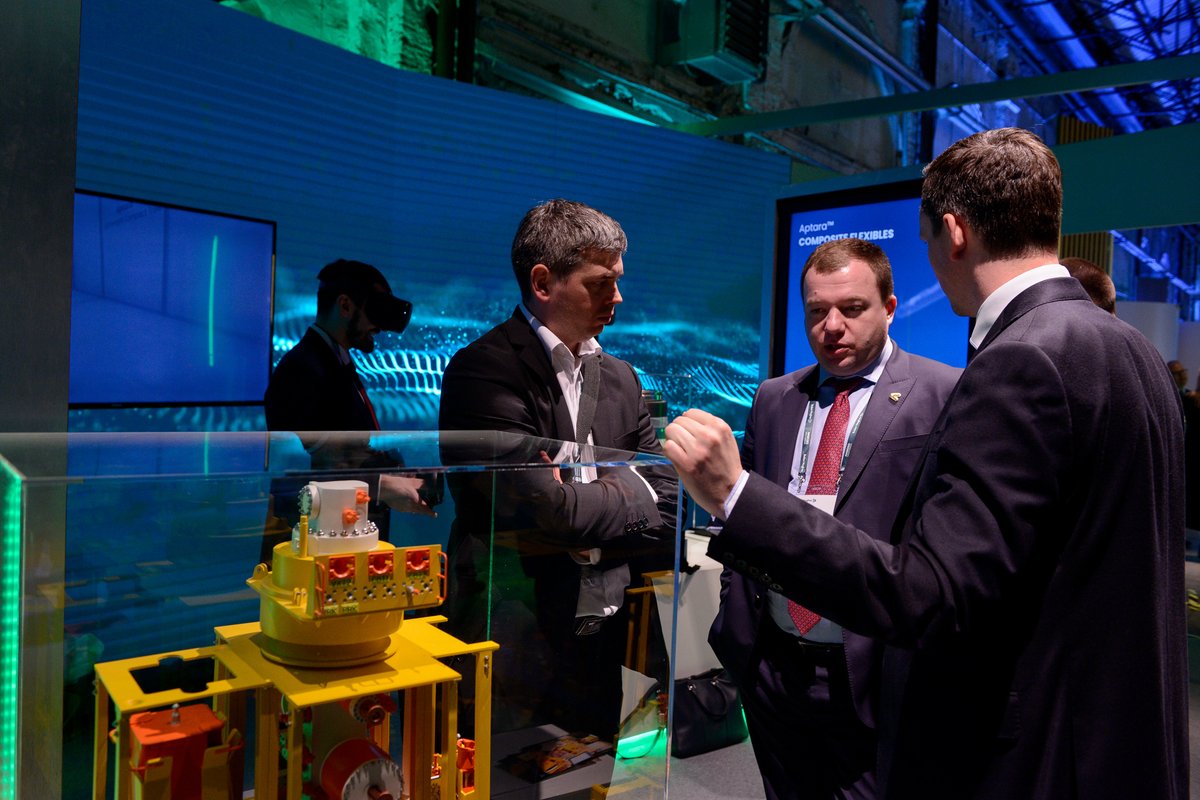 bakerhughesco's tweet photo. Follow #BHAM2020 to see updates from our solutions fair, discover the latest tech advances in energy, and learn from experts from around the world. #wearebakerhughes https://t.co/HK1MmC5R3D