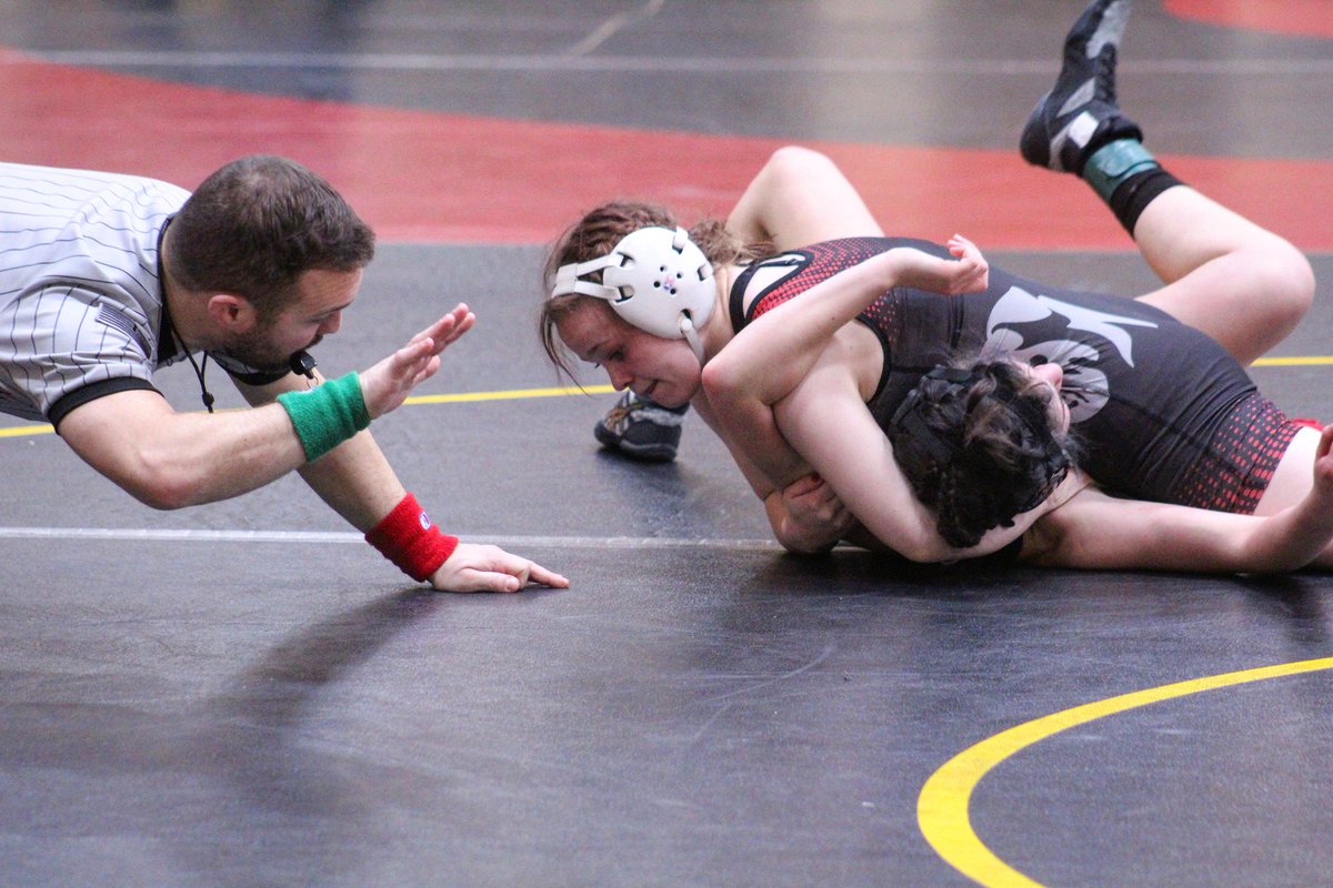 KatharynHoffma2's tweet photo. @TaylinLong had a great day Saturday 💪💪
@BataviaWrestler @BataviaHS https://t.co/oruo8QMhQ4