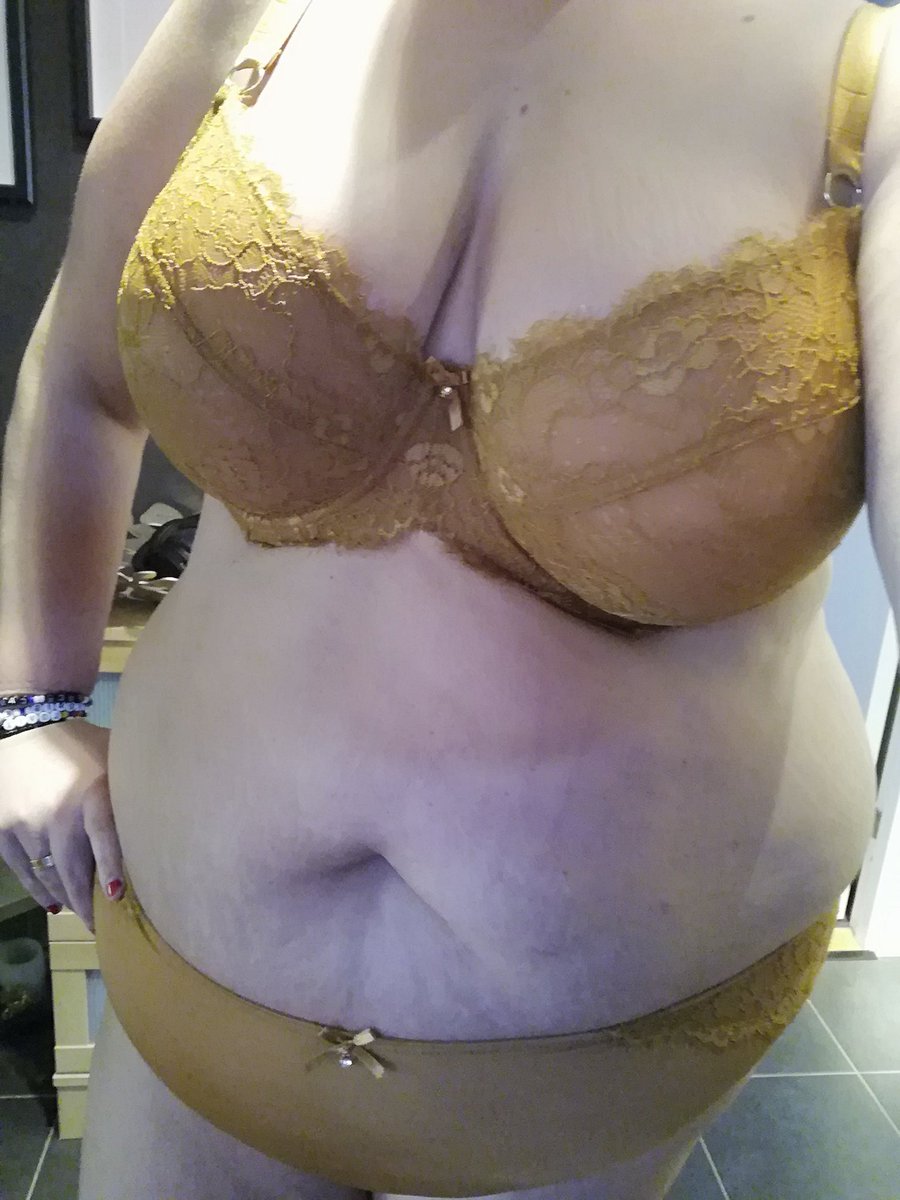 Freakinghotbig1's tweet photo. #bigboob #bbw #beautiful #sexy #retweet #tits #tuesdayboobs #flyffybody
Happy titysday ❤️ https://t.co/1uZtNoAcJj