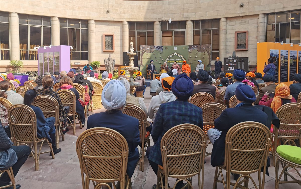 Interactive panel discussion “Living Guru Nanak’s 1-Ness Today” with a diverse panelist: Harinder Singh, H.S Phoolka, Swami Agnivesh, Gurinder Harnam Singh.
#1Ness #Nanakshahi550 #voiceofVOYCE #SikhRI #panelist #HSPhoolka #SwamiAgnivesh #GurinderHarnamSingh #HarinderSingh