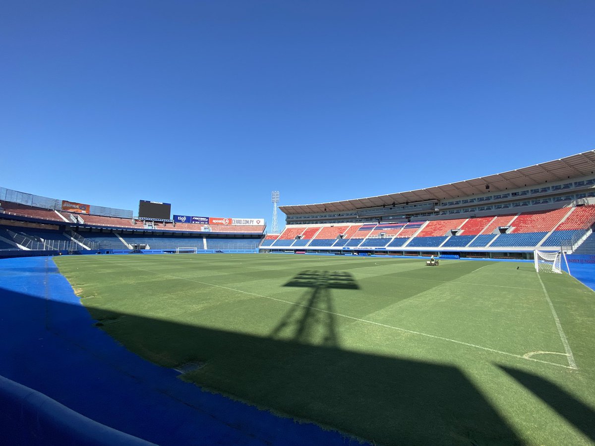 pozella's tweet photo. Local do jogo desta quarta-feira entre Guarani x Corinthians. Jogo será no estádio do Cerro Porteñ, por sinal, que belíssima cancha. https://t.co/HMcPguWGi2
