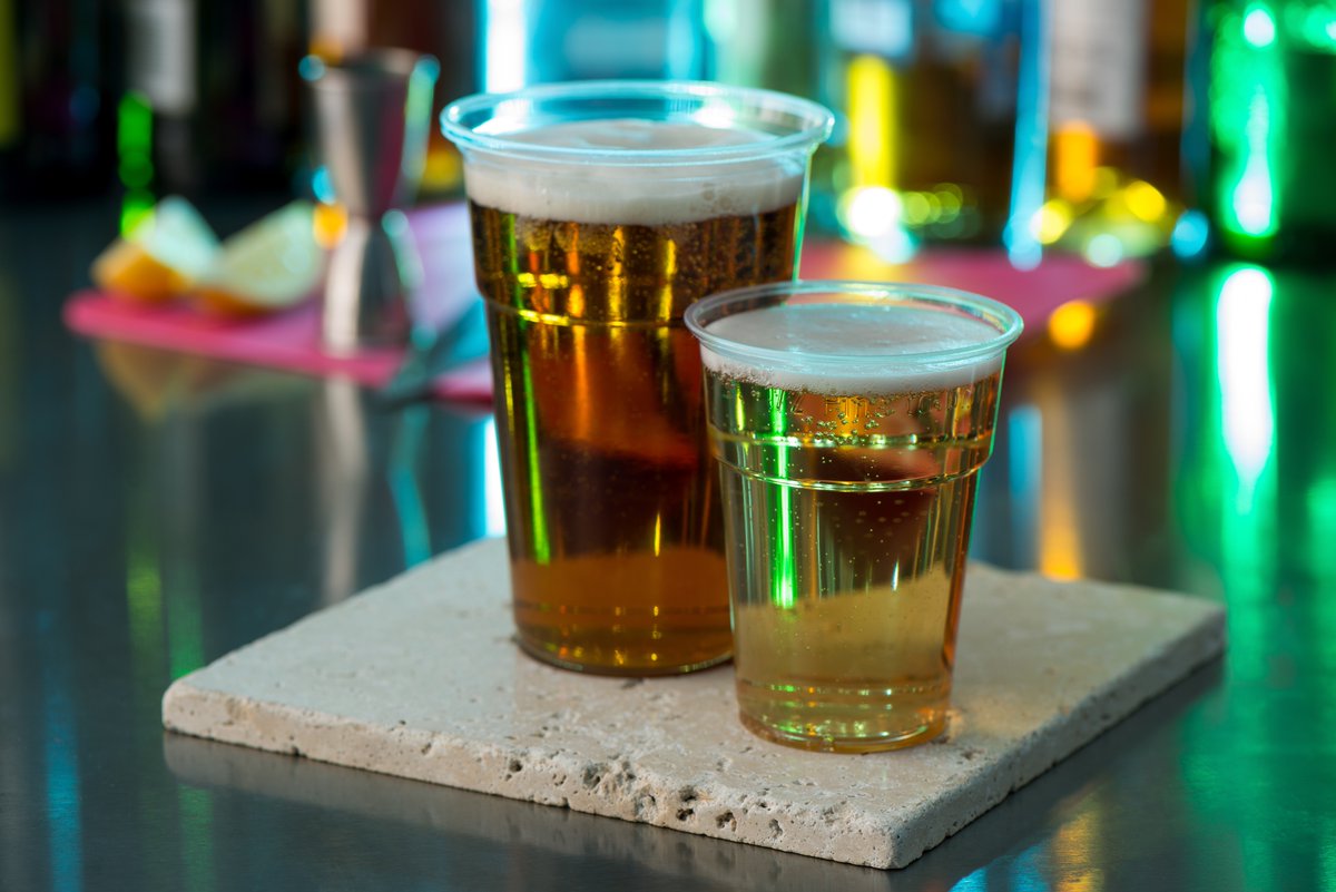 Serving pints and half pints saw a switch from plastic disposables to reusables at Premier League football stadiums and the UK’s biggest festivals back in 2019. So, we thought we'd ask the question, are reusables the best option for all? bit.ly/2RVXkpc

#sustainability