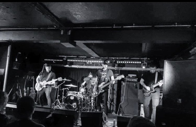 🚸TONIGHT London ⚠️ <a href="/NewCrossInn/">New Cross Inn</a> with <a href="/BrigadeBandaid/">Bandaid Brigade</a> and <a href="/scandinaviaband/">Scandinavia</a> . We’re kicking the show so don’t be late 
📸 <a href="/oxygenthiefYEAH/">Barry, from the "band" Oxygen Thief</a>