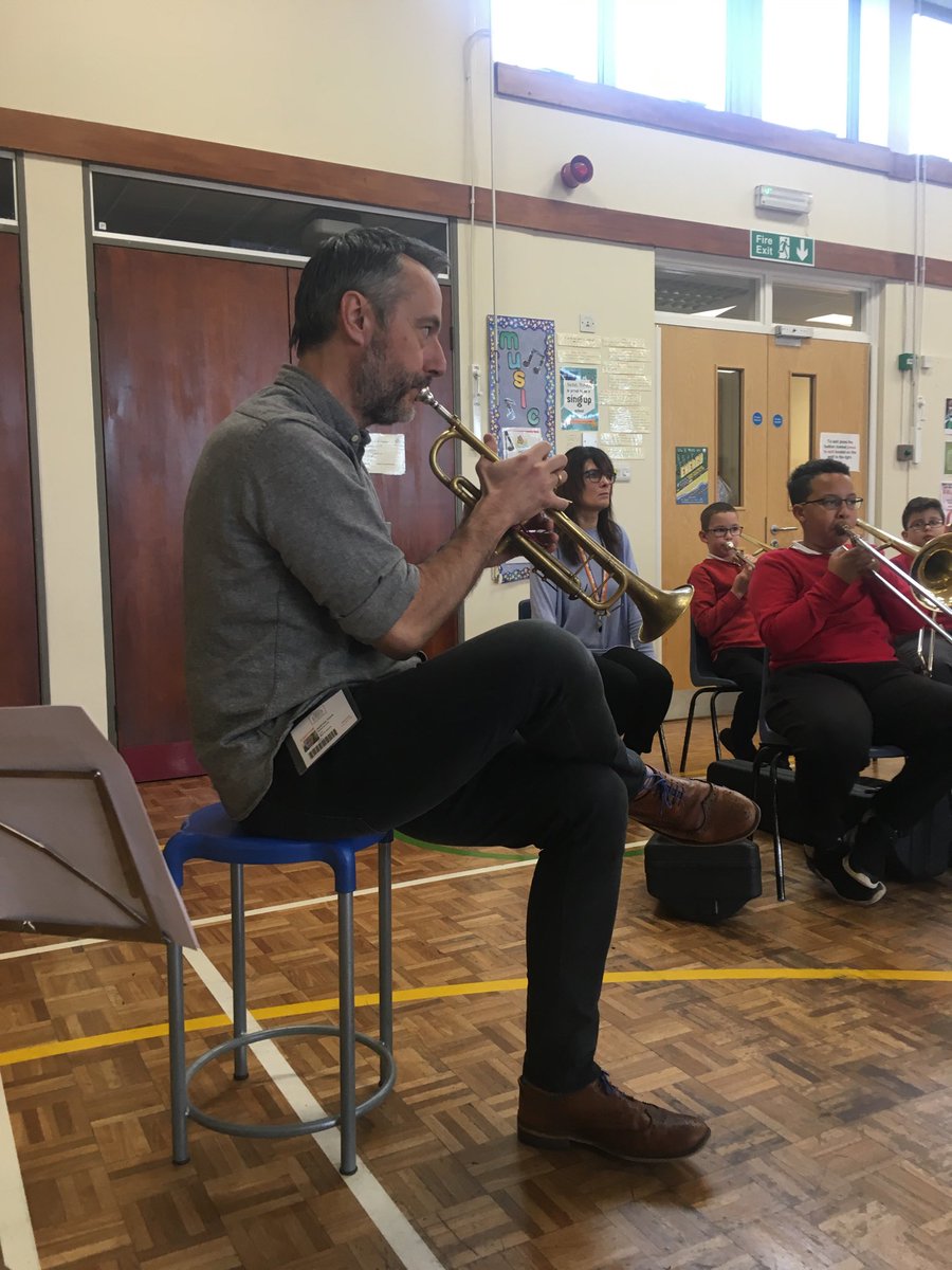 DEIRDRE BENCSIK tweet media