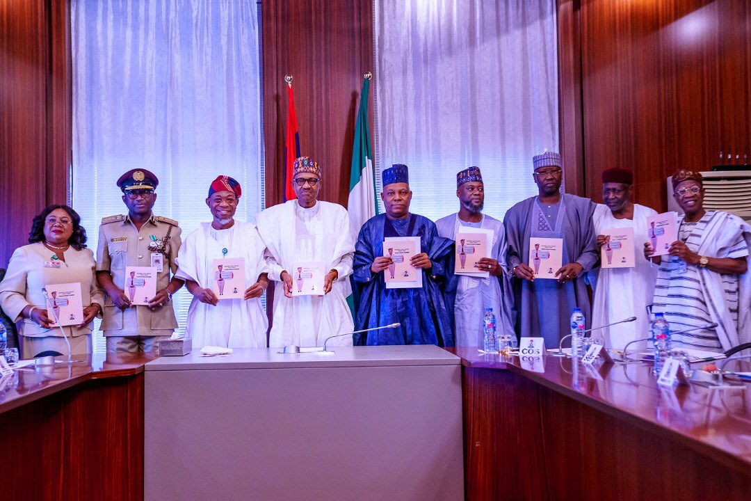 raufaregbesola's tweet photo. President Muhammadu Buhari (@MBuhari) today launched the Nigeria Visa Policy (NVP) 2020 at the State House.

The objective of the NVP 2020 is to strengthen Nigeria’s position as a key economy in Africa by attracting more Foreign Direct Investment (FDI) into the country’s economy https://t.co/J6Vz61fC0u