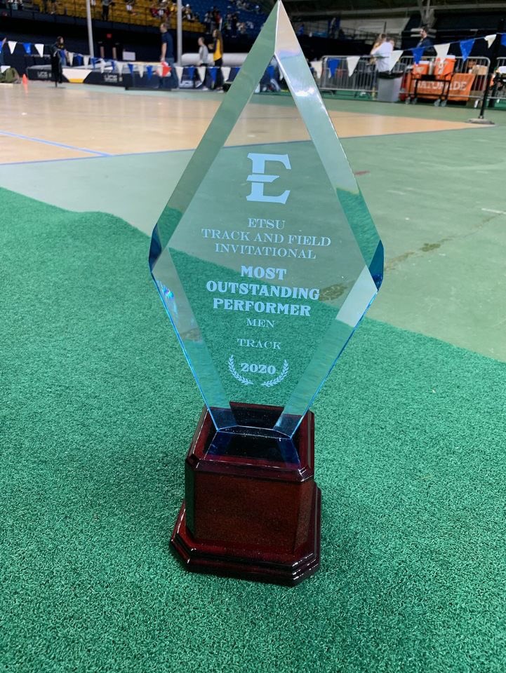 brownsugarbites's tweet photo. Slow Post... Congrats #Ahmad Perryman for winning ETSU Most Outstanding Performer at their Track and Field Invitational earlier in January ...Keep grinding! @CHSKnightsTF @MontreatCavs #BrittenStrong  #IRun4Christ #400Runner https://t.co/qGfRyr9fEN