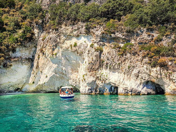 mjcasto's tweet photo. Living for the sea-nic route in Zakynthos, Greece. ⛵ |For more information on Greece click here: https://t.co/LKeNTxROfo | 📷 @asfiksija1 https://t.co/UEujM4AYjl
