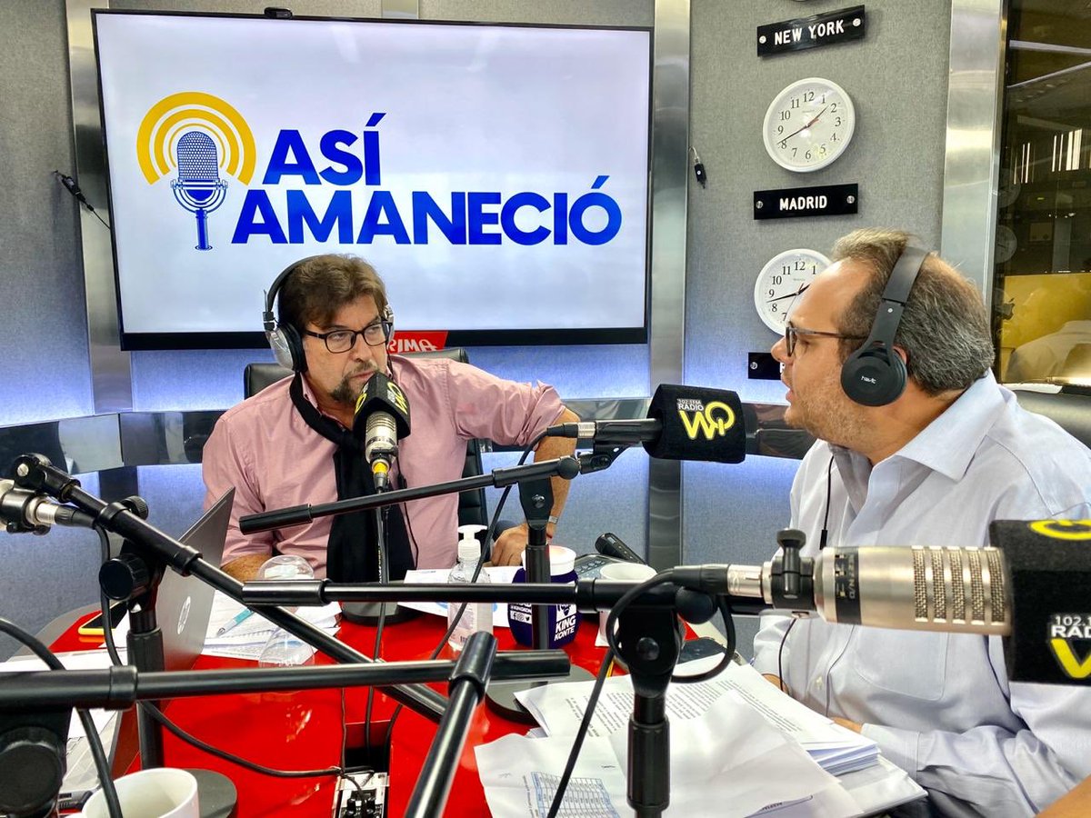 CarlosVerareal's tweet photo. “Me molesta seguir restringiendo la movilidad de los ciudadanos cuando la inteligencia policial falla porque no tiene recursos”: @andresroche, Gerente General de la @ATMGuayaquil, en @AsiAmanecio, sobre #DosEnMoto. https://t.co/Tc78OQFtTy