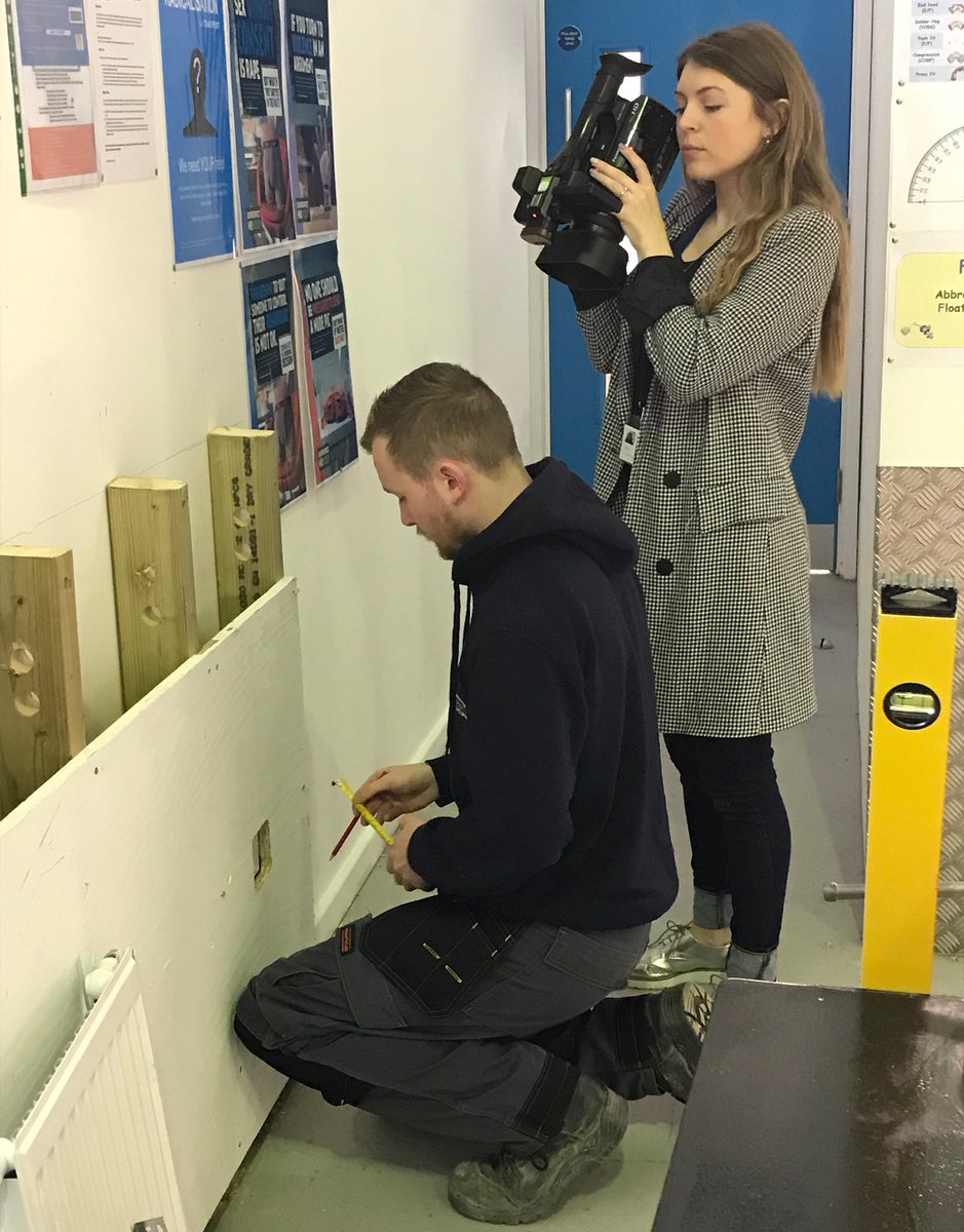 JTLTraining's tweet photo. We're delighted That's TV - Oxford have come to film and interview our JTL electrical and plumbing apprentices at our Oxford training centre! 🎥 🎬
@SouthMidlands #JTLTraining #NAW2020 #NationalApprenticeshipWeek https://t.co/ubH7Q08Cuv