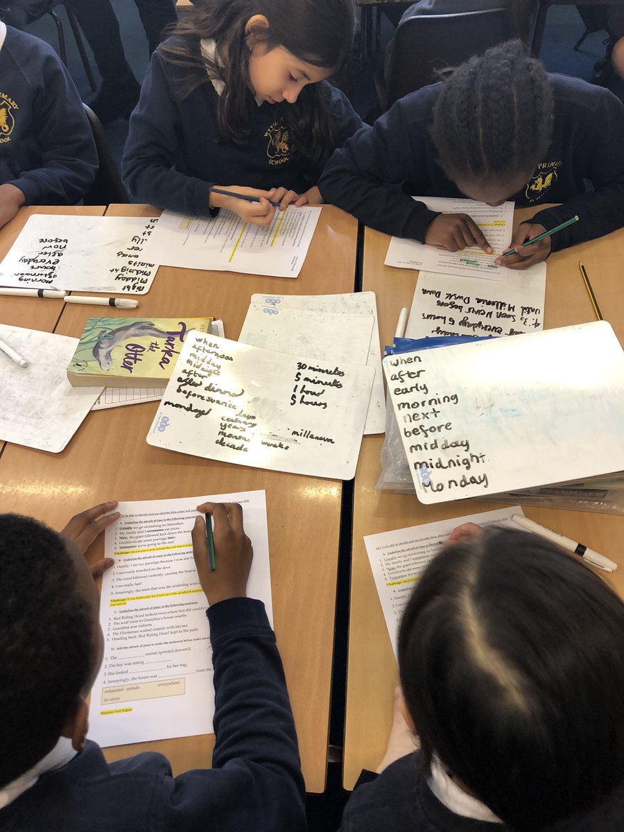 WyvilPrimary's tweet photo. How many different adverbs can you think of? Lots, according to 4JM! @GrammarMasters8 @Literacy_Trust #EnglishAtWyvil https://t.co/dXYzQZc96P