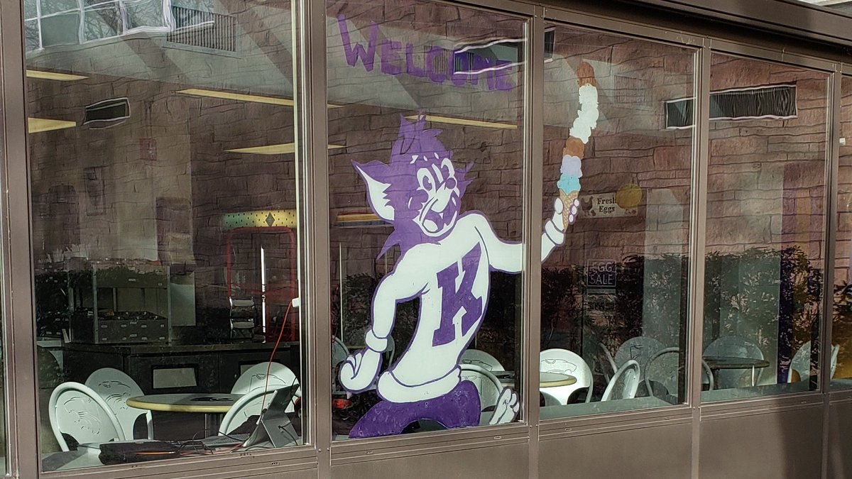 banditref's tweet photo. We truly fell in love with Manhattan it is just a wonderful town full of wonderful things and people. If you don't love a school with an ice cream and dairy bar that has 1980s prices I just don't know what to say. https://t.co/OfTI4QLCEn