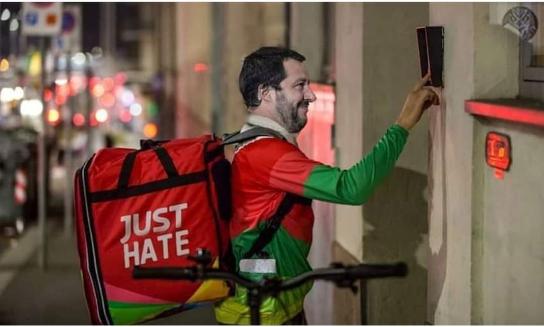 IoSenta's tweet image. Il King dei disagiati ne sarebbe capacissimo.

#Salvini #justhate #scusateilritardo