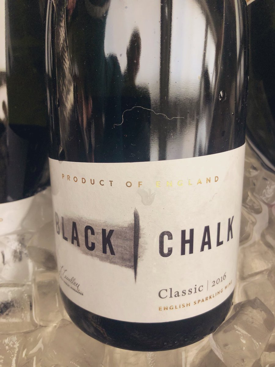 TVsAndyClarke's tweet photo. Fab to taste so many beauties @HampshireVines tasting in London today. A couple of lovely stills as well as sparkles. Thanks all! #vineyardsofhampshire #wine #englishwine https://t.co/jH6ler9TfJ