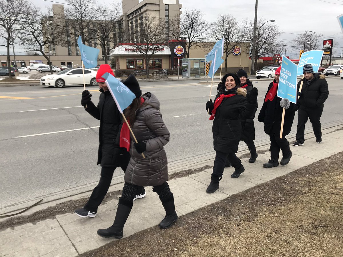 cinamaria79's tweet photo. Madonna and Chaminade walk together in support of public education. @tsuOECTA @OECTAProv #CutsHurtKids #ReverseTheCuts #onted #onpoli https://t.co/H5THvnYCGy