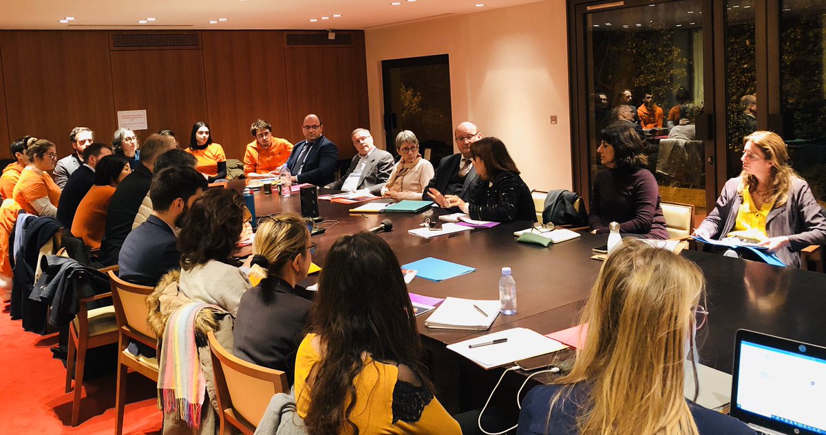 FNCE's tweet photo. La @FNCE est fière d’accueillir et de participer à la mission gouvernementale pour accélérer les alliances stratégiques entre #associations et #entreprises, dirigée par @GabrielAttal et confiée à @RaconCathy et @CBHeidsieck 💪👊 https://t.co/IB01oEQEuF
