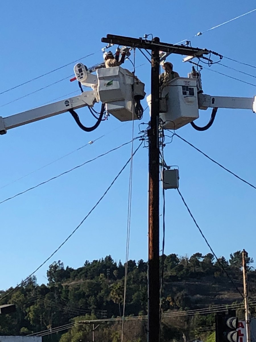 Ladwp On Twitter Outage Update We Are Down To Less Than 200 Still Affected By Wind Related Outages We Want To Extend A Big Thx To The Community For Your Patience