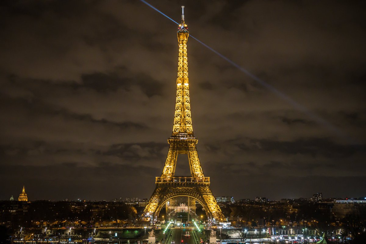 [THREAD]  #PictureOfTheDay 4th February 2020: Tour Eiffel  #photooftheday