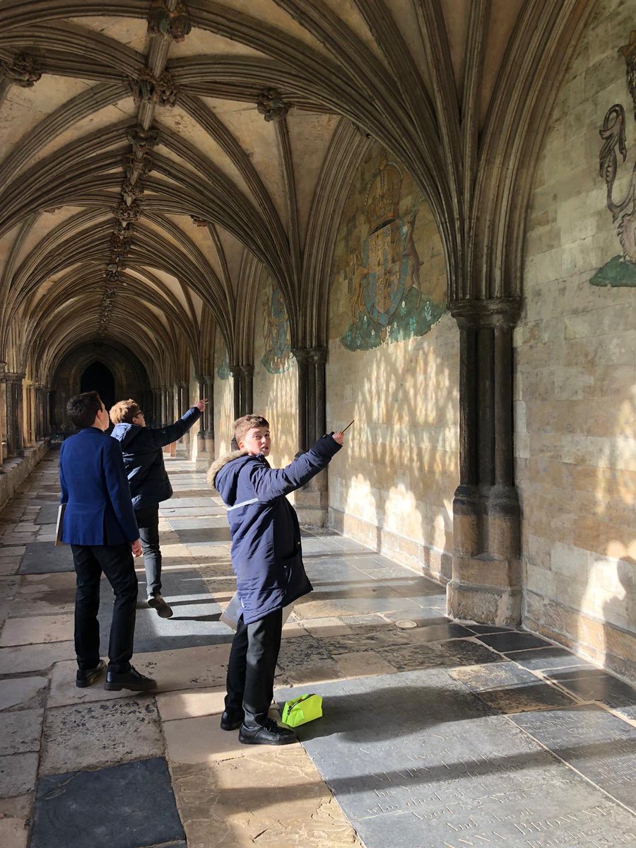 NorwichSchool's tweet photo. Our Art Department always make the most of a sunny afternoon 🌞
Pictured here are our U4 pupils using the @norwich_cathedral as inspiration for some drawing practice.
Thanks for the 📸 Mr Cann!
#NorwichSchool #ArtLessons #Creativity #CathedralCloisters #LessonsOutside https://t.co/xIpls2Im0c