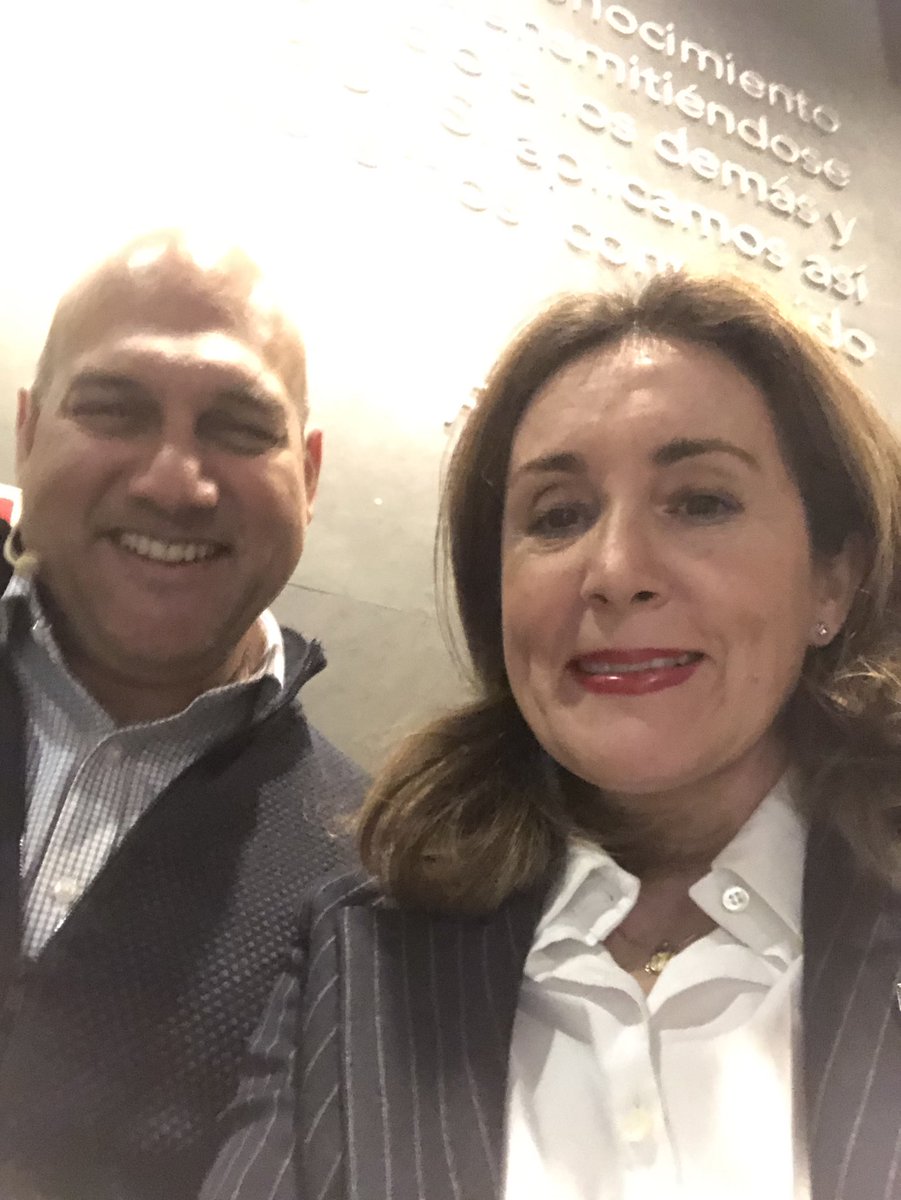 teresaalarcos's tweet photo. Today an honor being with @salimismail #founder of @SU @su_salamanca talking about the future of cities @montesgan @frdelpino @frptv #exponentialorganization https://t.co/MLjHGhVVCY