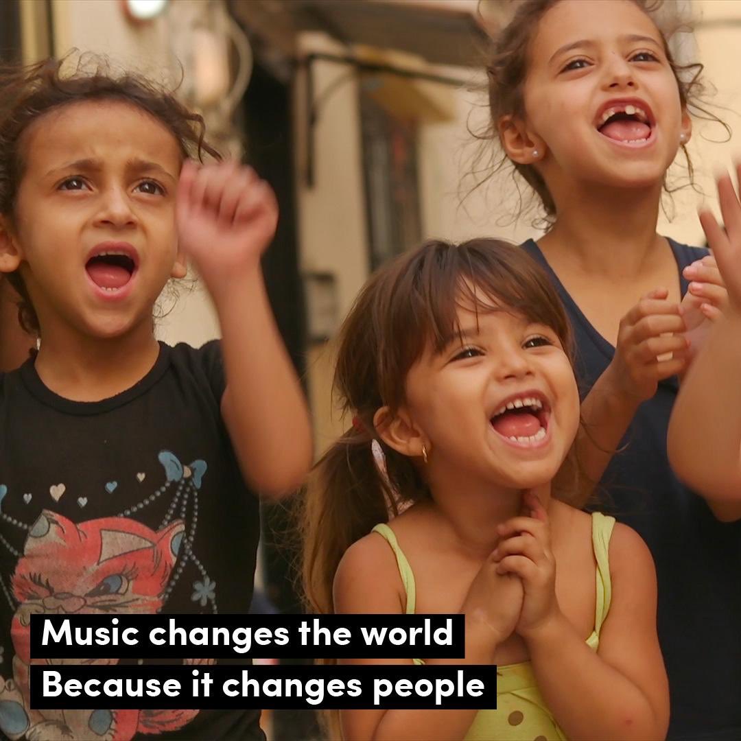 soundsofchange_'s tweet photo. "Music changes the world, because it changes people".
Do you want to hear our stories? And see and hear great (inter)national musicians? Come to the Sounds of Change benefit event in Paradiso Amsterdam. April 15th. Tickets on sale now! 
https://t.co/hSAnbfNrR6 https://t.co/aDEbsMQIWw