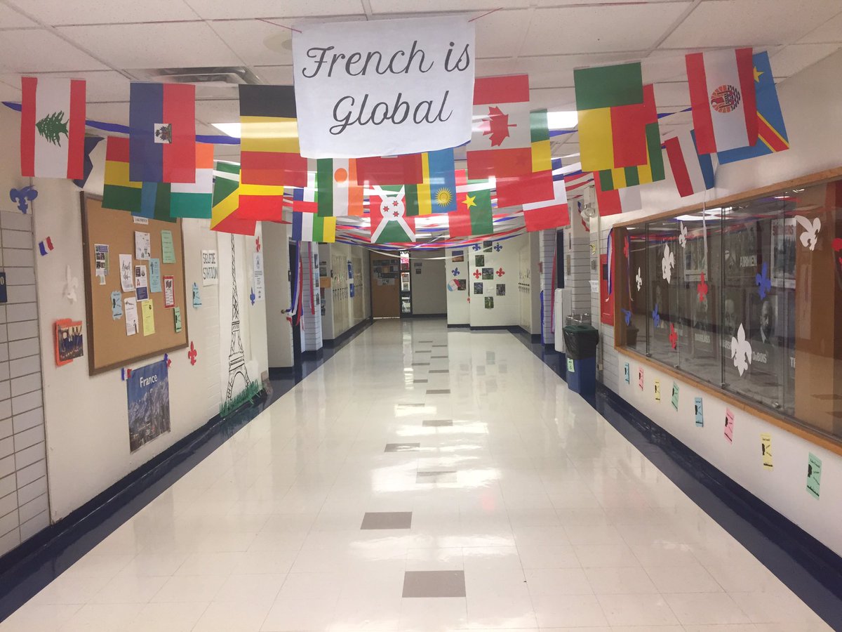 D219WorldLang tweet media