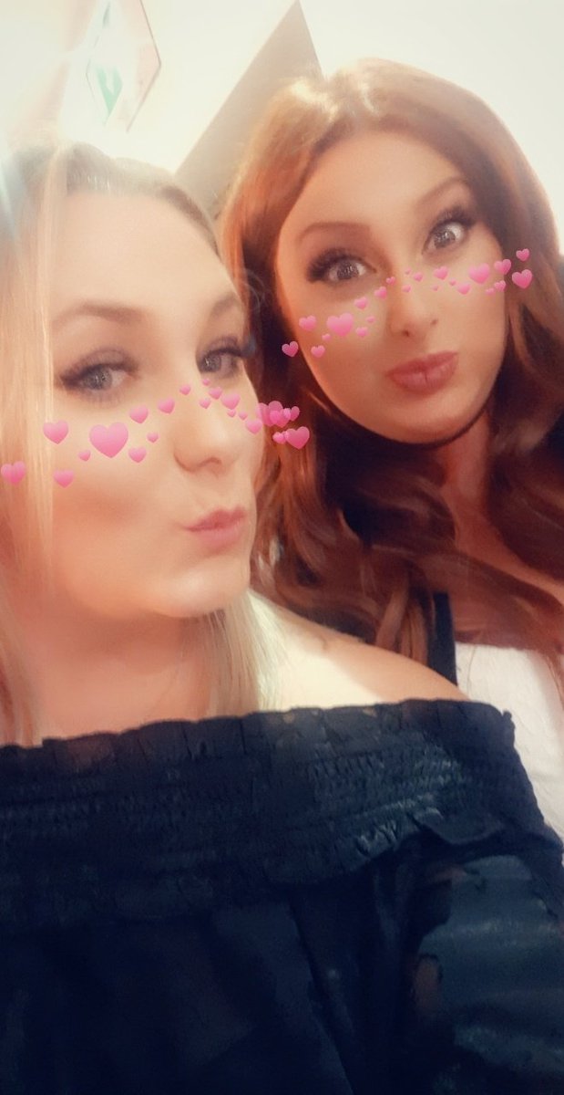 danidolphin's tweet photo. Save all your kisses for us 😂🤣#shemybestie #workparty https://t.co/HVzhPKireJ