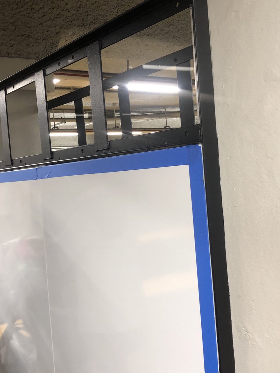 lolMBTA's tweet photo. RT @bhb42: Got to the bottom of the stairs to the center platform at Park to no way finding signs. It was #disorienting! @MBTA please put up temporary signs when you redo the signs. #MBTAfail . https://t.co/ba71yZ6yp1