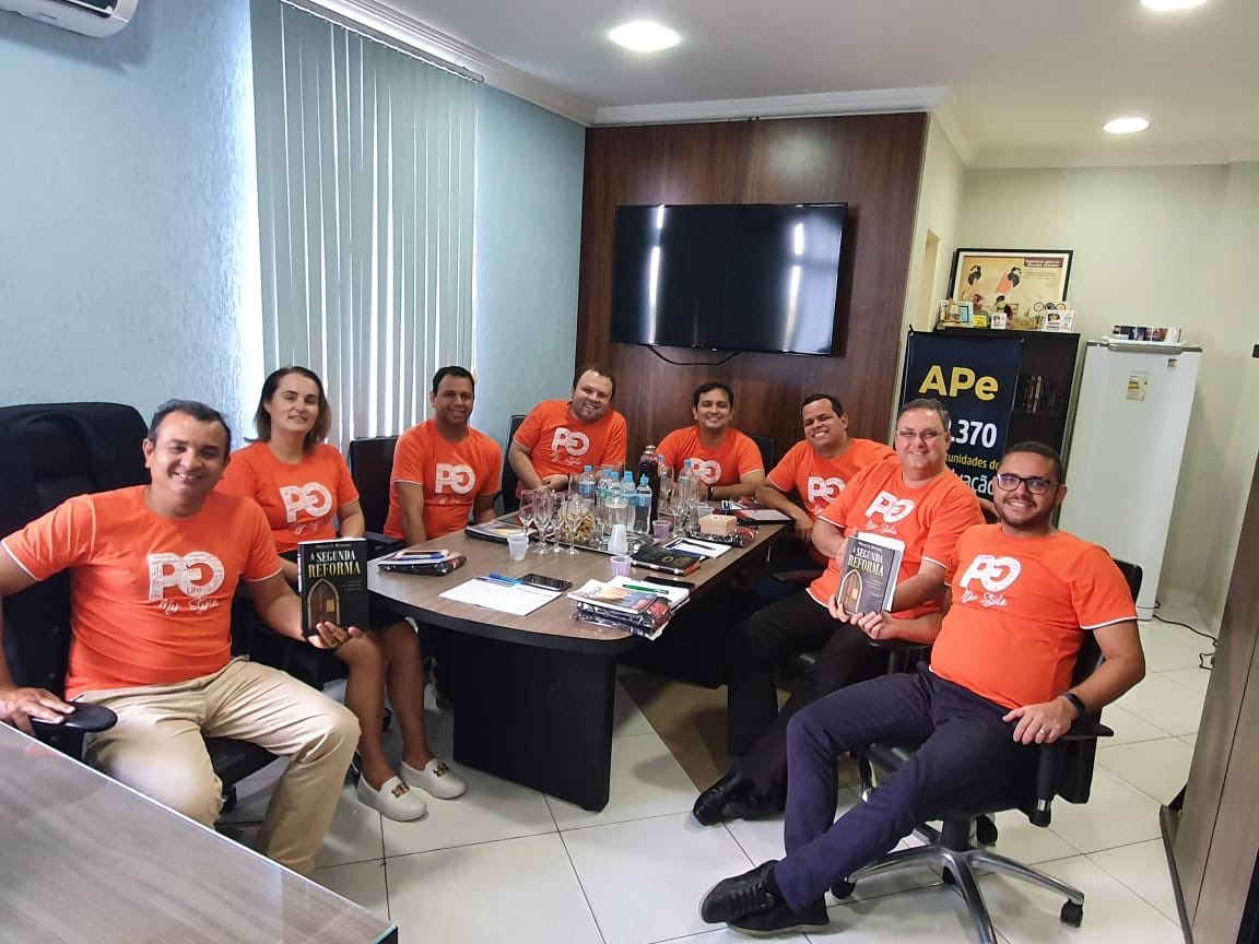 pastorotimar's tweet photo. “Quando o foco da comunidade é Cristo, todos os outros focos são alcançados.” William Beckham 

meuPGP: fidelidade e missão!
Toda 3ª feira 9h!

afiando o machado para:

✅10 Dias de Oração/Jejum!
✅Semana Santa/20

#amizade! #ORAÇÃO! #evangelismo! #ESTUDO! #pastoreio! #BATISMO! https://t.co/PGlUm5PG6m