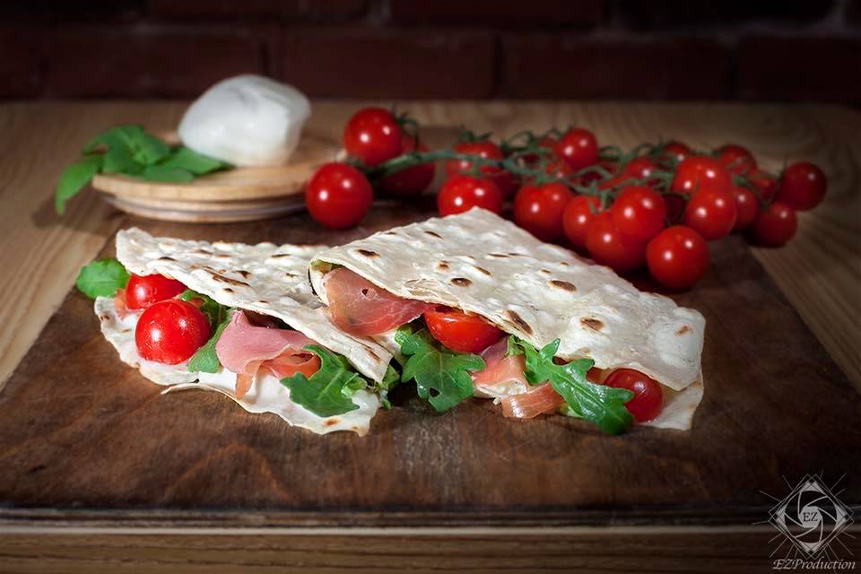 🇮🇹Piadelice rejoint notre plateforme ! 🇮🇹
À partir de demain, vous pourrez commander sur sicklo.coopcycle.org et retrouver leur spécialité, la « piadine », un mets italien traditionnel et délicieux. Perso, on adore 😋