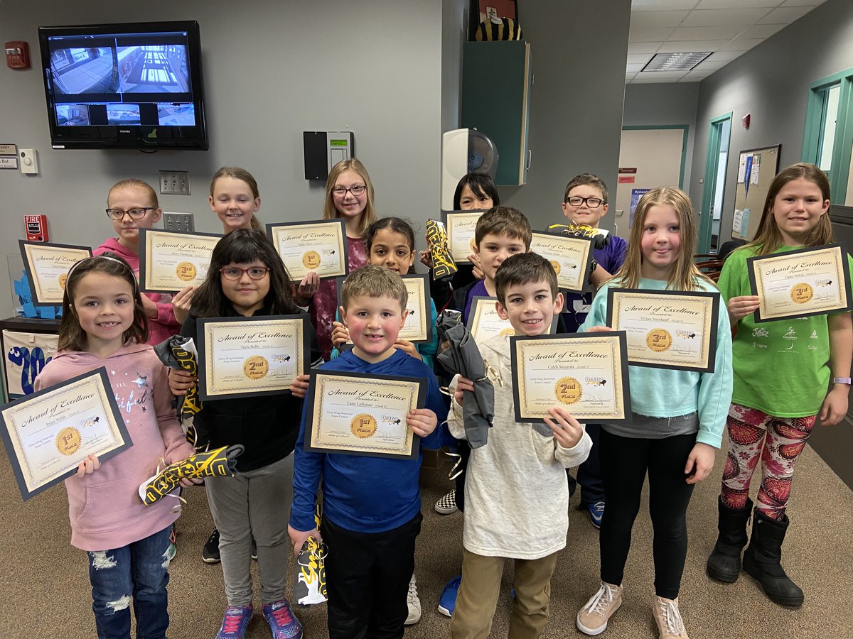 Director_Corbe's tweet photo. Congratulations to our Otsego Lions Club Drug Awareness Poster Contest Winners!  #OESrocks #healthychoices #safekids https://t.co/HoPIKqEGwi
