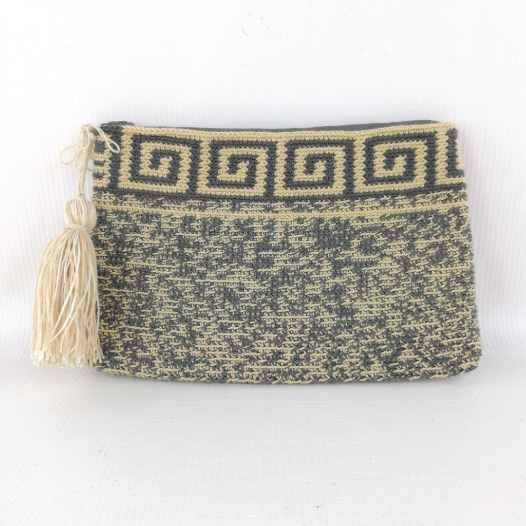 WayuuMBags's tweet photo. Wayuu Clutch – Popular 2T – Design – Medium – GLO0010 https://t.co/yIBy7w4Y2l https://t.co/vfcXcGZDmP