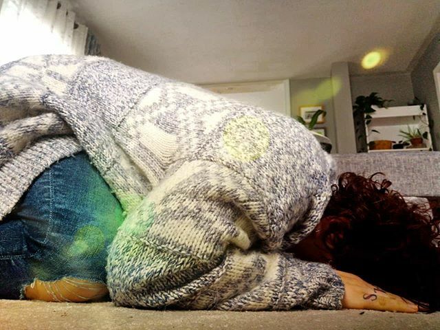 hellobabyptbo's tweet photo. I love child's pose. Immediate release. #yogaeverydamnday with @telsi.flows

#yogachallenge #gapsweater #feelings #getinyourfeels https://t.co/WT4E7cPJTW https://t.co/YgidFoH2nf