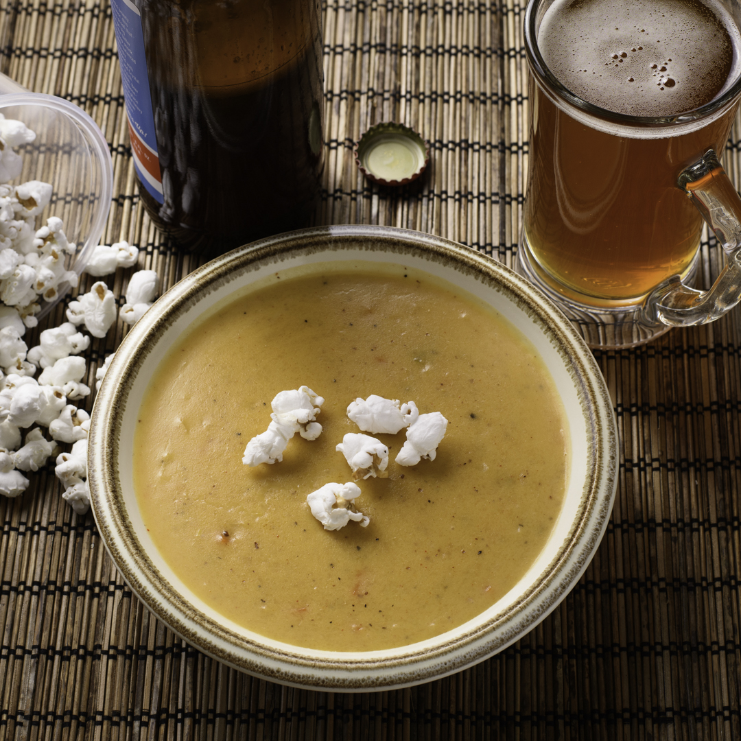 MakeitPerfectly's tweet image. Two things you most likely have left over from your big Super Bowl party are beer and cheddar cheese. So use up those leftovers and make the most of Homemade Soup day by making a big pot of Beer Cheese Soup with your Perfect Bake App. bit.ly/2Op8DUJ
