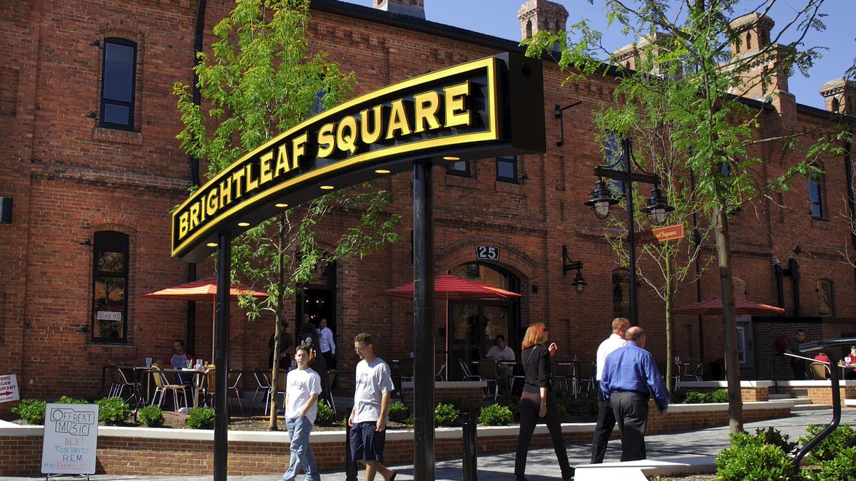durhamcambria's tweet photo. For a uniquely Durham experience, shop in the historic tobacco warehouses of @BrightleafSq. https://t.co/R2h69Bp9jJ #brightleafsquare #shopdurham ๐ธ : @DurhamNC https://t.co/zrTeTY4SbU