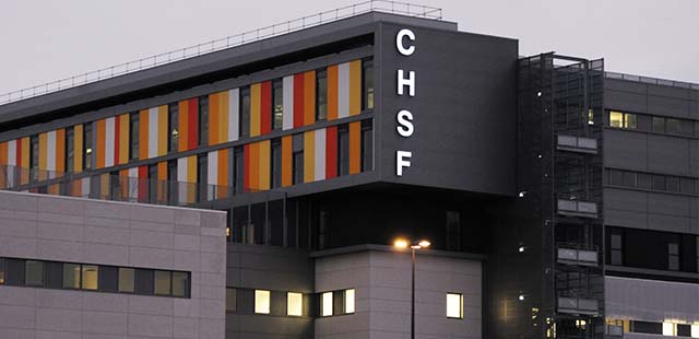 Le <a href="/CHSF91/">CHSF</a> assure des missions de #santé de proximité à #GrandParisSud. La création de 3 postes d'enseignants (PU-PH) a permis d’engager une démarche d’universitarisation de l’établissement. Le CHSF souhaite poursuivre ce processus, l'agglo l'y encourage. 👨🏻‍🎓
#TerritoireApprenant