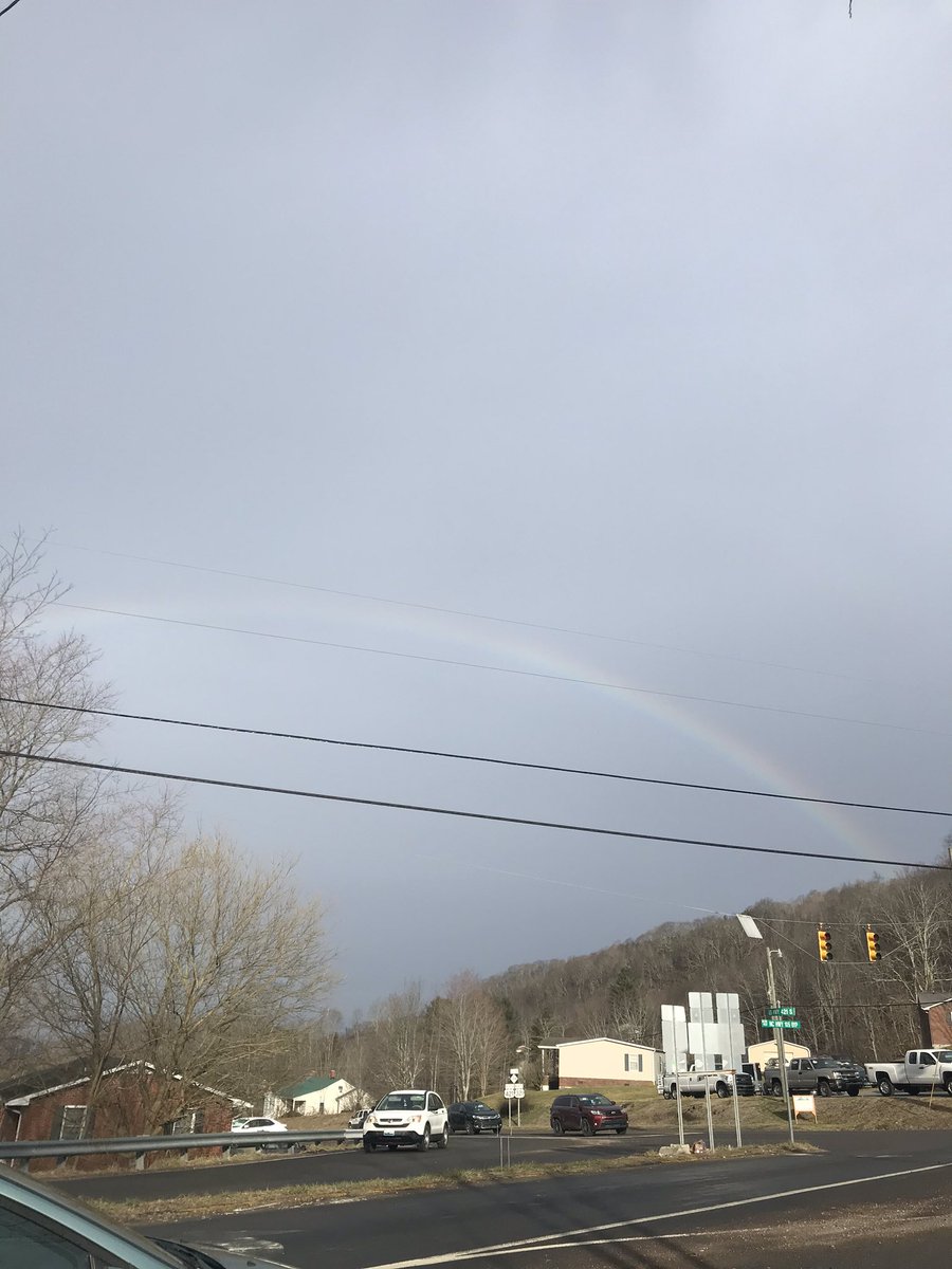 BuddhaMarks's tweet photo. Missed my bus but there’s a RAINBOW. Gonna be a great day. https://t.co/vtFzmedAFR
