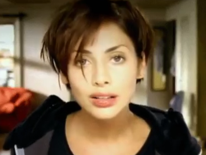 February, the 4th. Born on this day (1975) NATALIE IMBRUGLIA. Happy birthday!!   