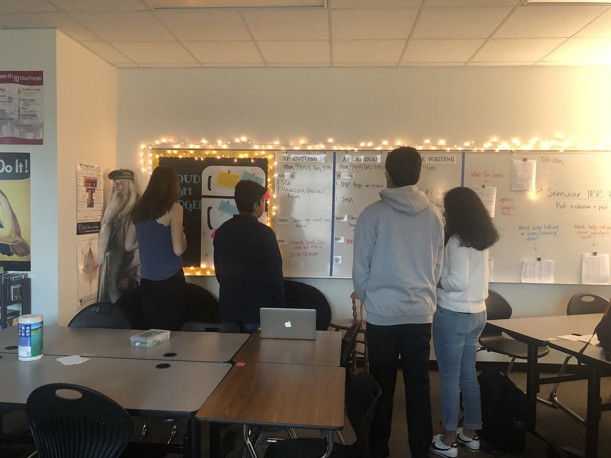 cooley_cools's tweet image. #APSem students practicing their presentation to....the white board. And Dumbledoor. A solid audience!  I can’t wait to see the real deal later today! #vandycapzone