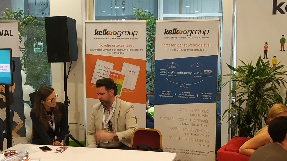 KelkooGroup's tweet photo. #Kelkoo Is starting off the year with a bang! Last week saw our #sales teams exhibiting in shows all across Europe in The Netherlands, Hungary and the Czech Republic. Lot’s of successful meetings and smiles all around for our teams – We’ve got a good feeling about 2020 https://t.co/S0XkSH0vT2