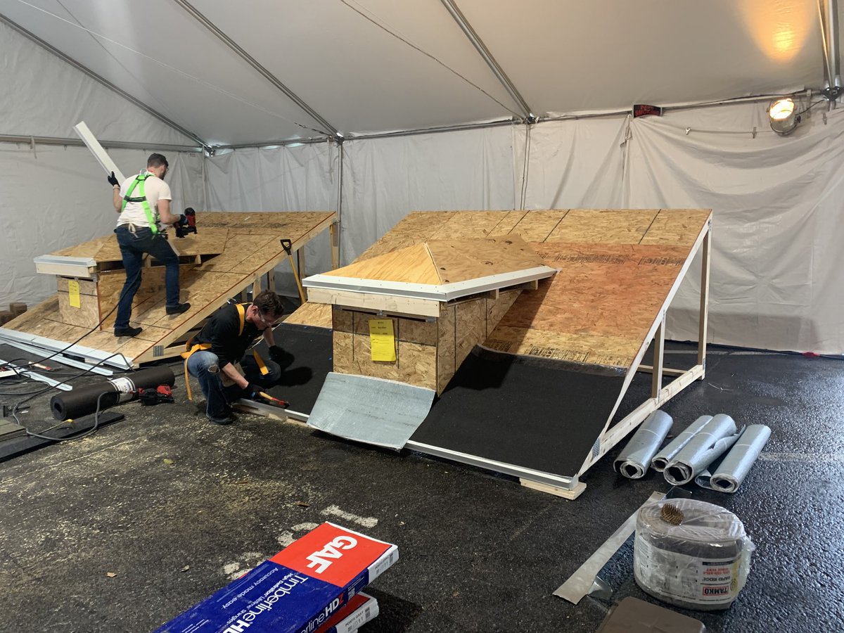 NRCA_CEO's tweet image. .⁦@NRCAnews⁩ #ProCertification exams taking place now ⁦@RoofingExpo⁩ in Dallas. #RooferProud