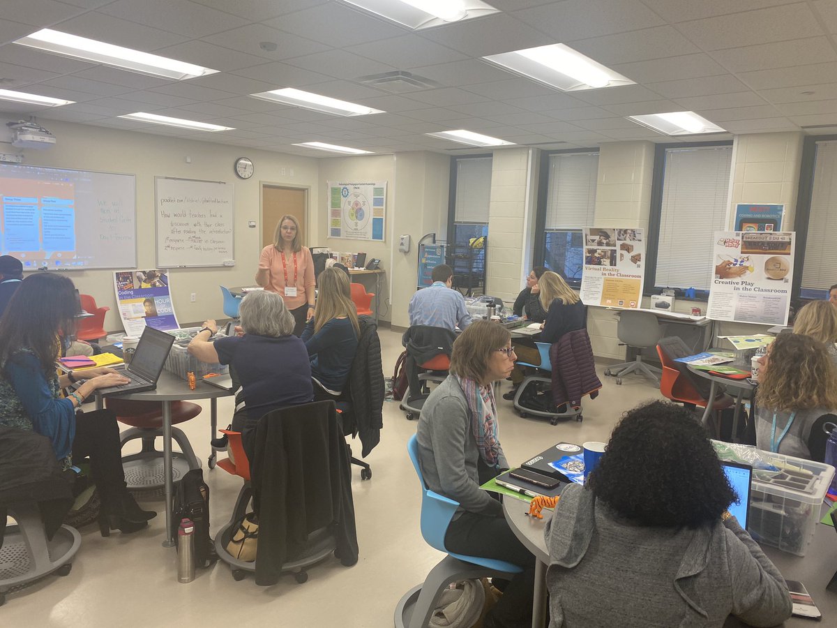 MissMikah_77's tweet image. Lots of learning and fun going on in this PLTW Launch Pre-Service Faculty Training class at Ball State University! #PLTWLaunch #BSU