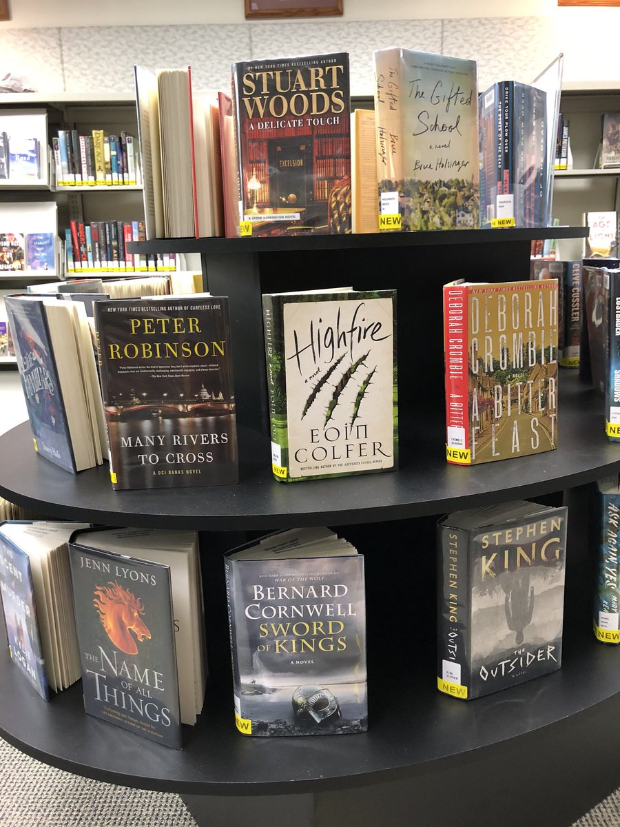 CatoosaLibrary's tweet photo. What are you doing reading Twitter? We have over 200 NEW books waiting for you to check out! https://t.co/Kl6UkvdWmD