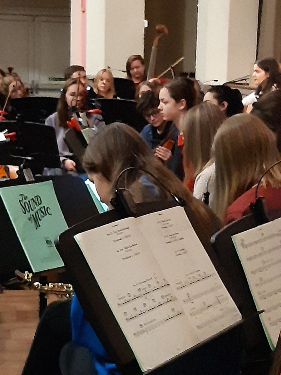 Backwell School tweet media