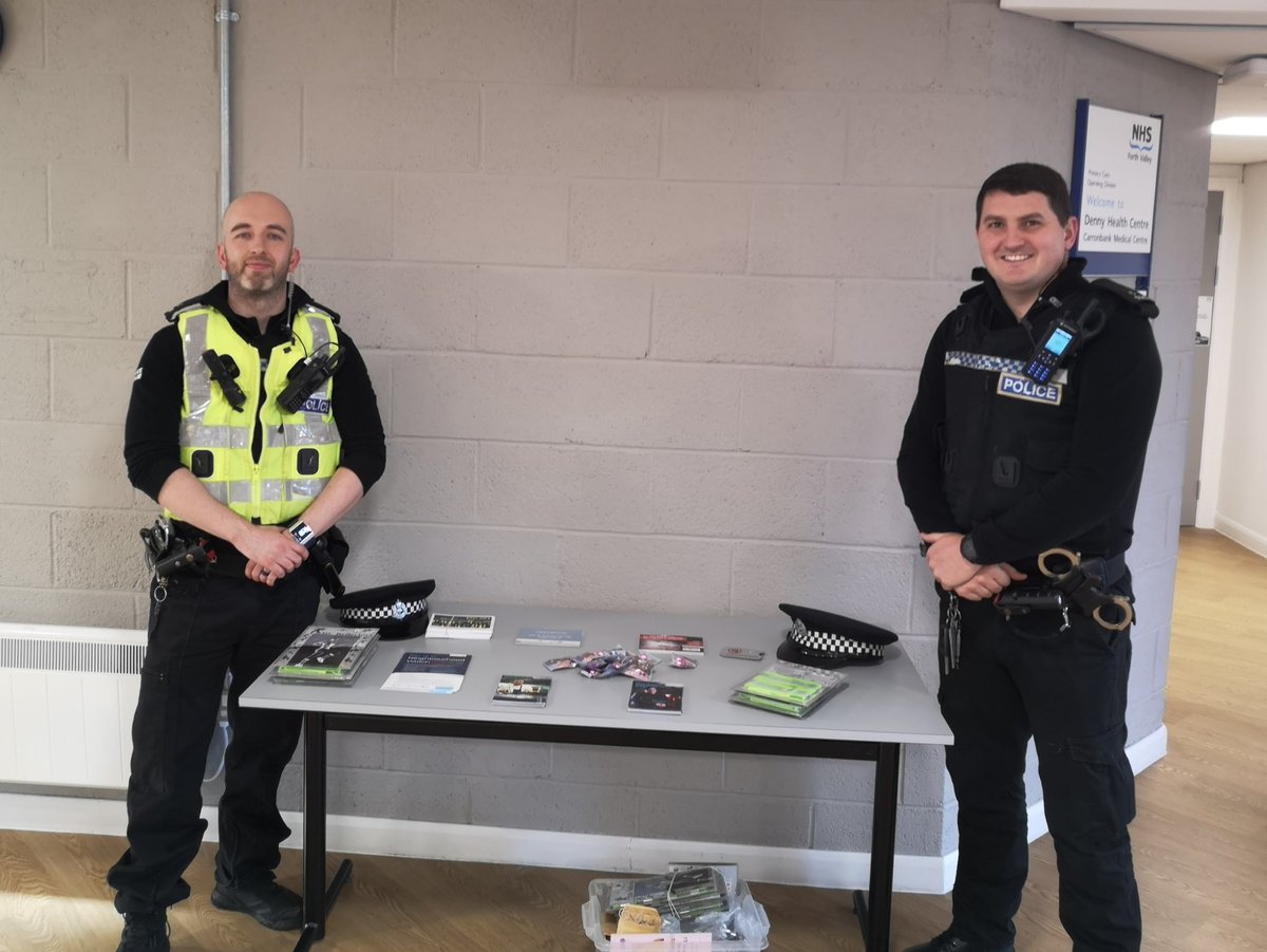 CptDenny's tweet photo. PC Templeton and Fox are set up at the Hub @carronbank. Why not come down for a chat #communitypolicing 
@FalkirkPolice
@falkirkcouncil https://t.co/87jN8KcrFz