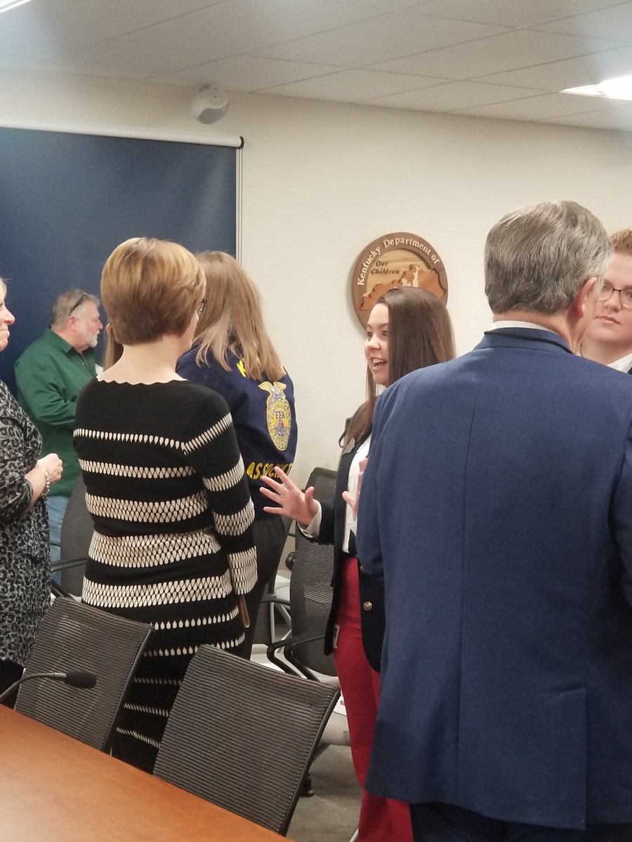 LRBullock416's tweet photo. CTSO State Officers are being recognized at the Kentucky Board of Education meeting this morning. #ctemonth @KentuckyDECA #CTE #ctso https://t.co/yex6OP4vGR https://t.co/Pu8jPTKqRS