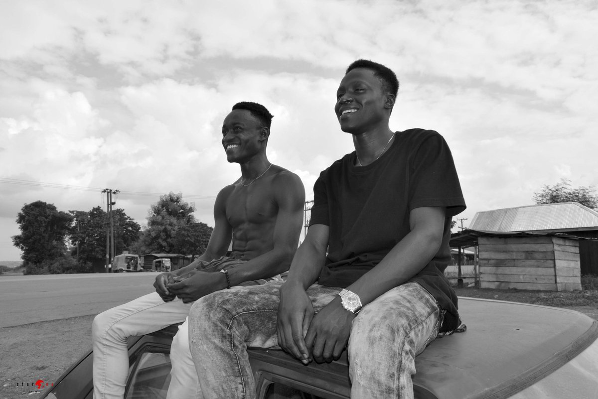 Yaw_Kliq's tweet photo. Putting a smile on the face is another phase of life๐.
#BreadAndWaterEP soon!!
@Yaw_Kliq @_KojoCliff
@starone_studios
Watch the appetizer for the EP,
#MAKEiTHINK video here https://t.co/YM1Y6PZT0a
#photography #africa #london #berma #blackandwhitephotography #starOne_studios https://t.co/s14ilSnPPe